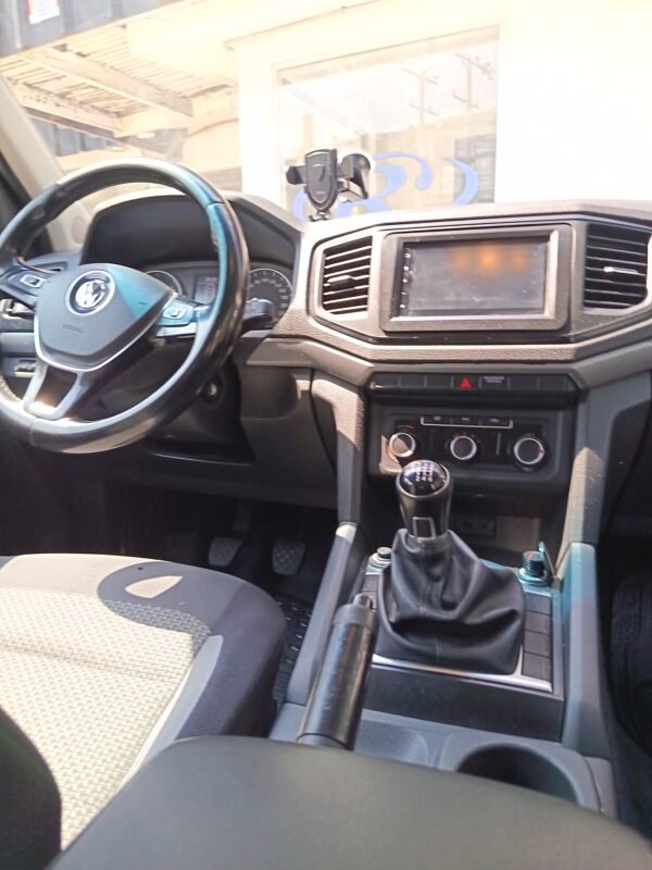 Volkswagen Amarok — foto 15 de 40