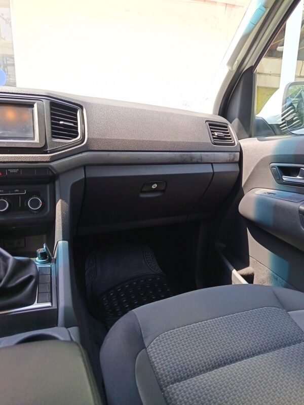 Volkswagen Amarok — foto 17 de 40